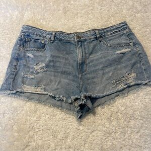 American Eagle Tomgirl Shortie Jean Shorts - size 18